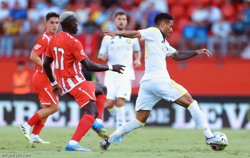 النصر يخسر ويعود الإثنين إلى الرياض