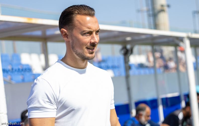 بتوصية يايسله.. جناح أجنبي هدف الأهلي