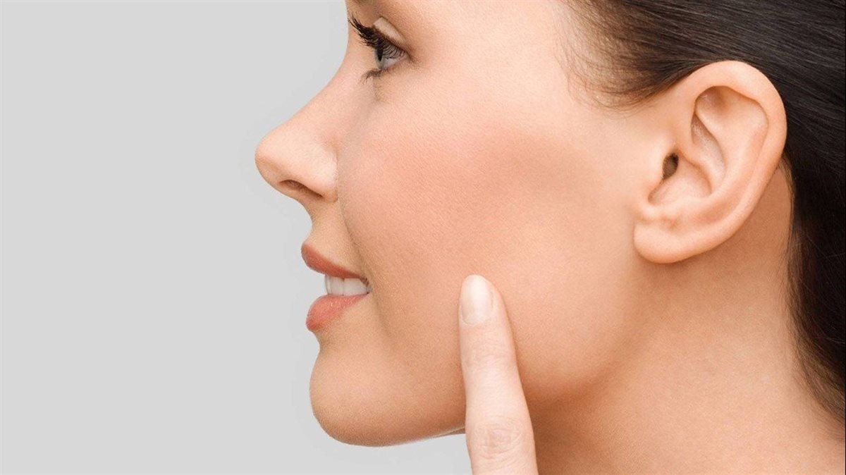 أستاذ بالصحة العامة كريمات «التان» تمثل خطرًا على الجلد قد يؤدي إلى الإصابة بسرطان