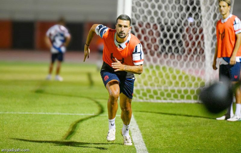 الرياض يفتش عن صفقتين