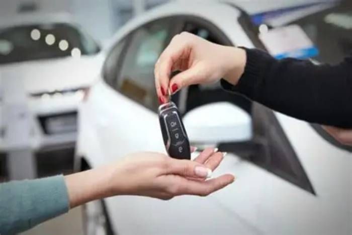 شروط نقل ملكية السيارة للمرأة بدون رخصة قيادة