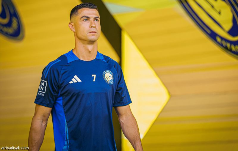 25 نصراويا إلى هونج كونج