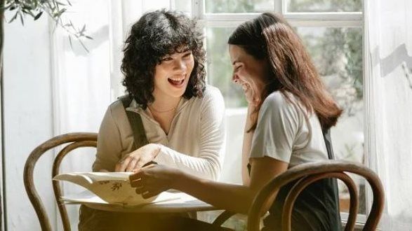 4 أبراج فلكية عليها الحذر من القادم فالبعض سيواجه تحديات مالية ومشاكل عاطفية وآخرين يحققون أرباحا مفاجأة