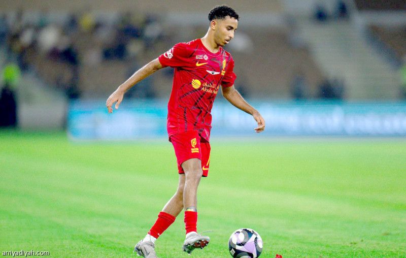 الاتحاد يستفسر عن لاعب القادسية