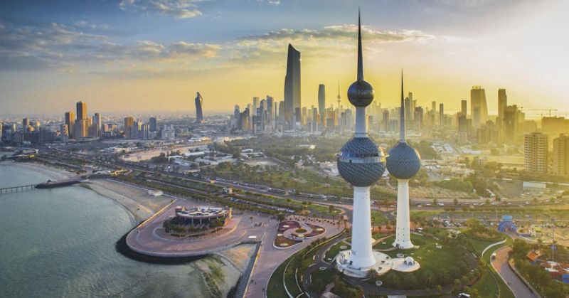 طقس شديد الحرارة ورطب نسبيا خلال عطلة نهاية الأسبوع