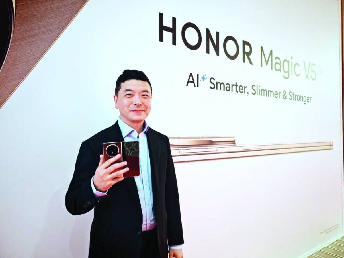 «هونور»: الإمارات تشعل المنافسة في سوق الهواتف القابلة للطي