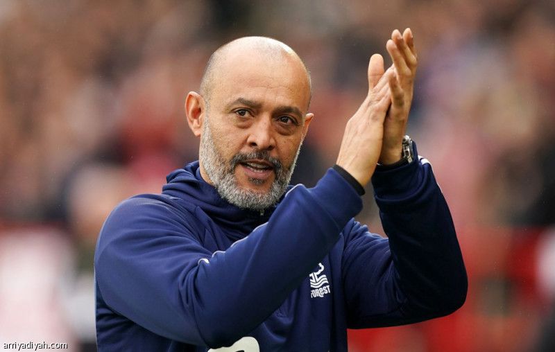 سانتو يصف وضع نوتنجهام بالصعب