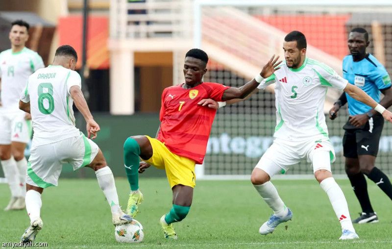 أمم إفريقيا.. الجزائر تخطف التعادل وتقصي غينيا