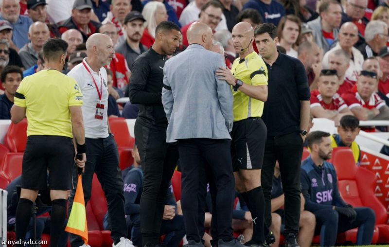 رابطة «بريميرليج» تُحقق في الإساءة العنصرية