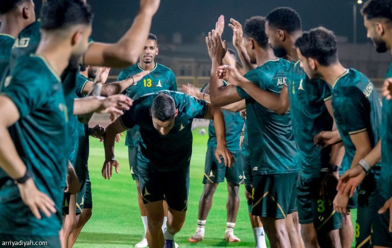 ماسوراس يدخل تدريبات الخليج