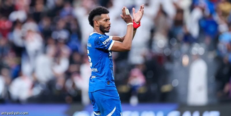 ينتظر رد الهلال.. الاتحاد يتكفل برواتب البليهي