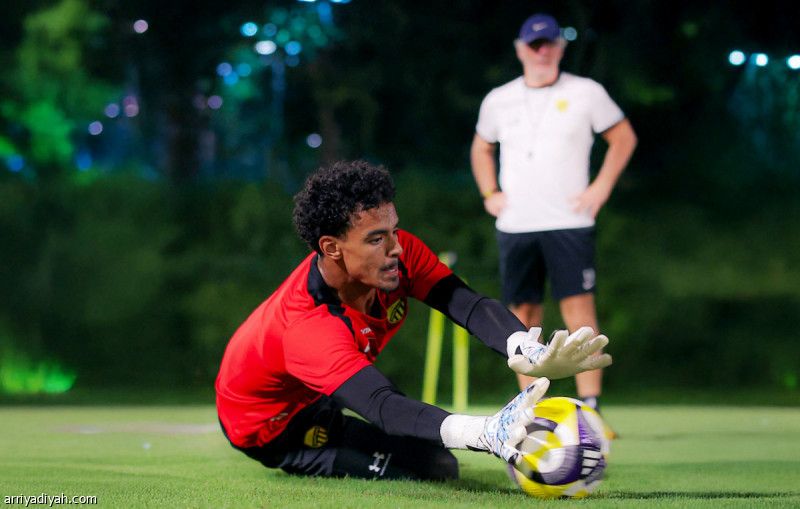 نصف نهائي السوبر يمنح الشنقيطي الظهور الرابع