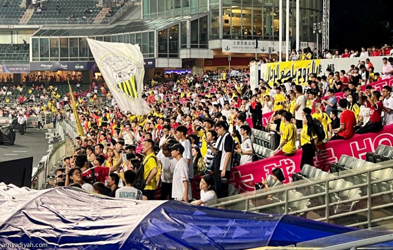 مكبرا صوت يدعمان جماهير الاتحاد في المدرجات