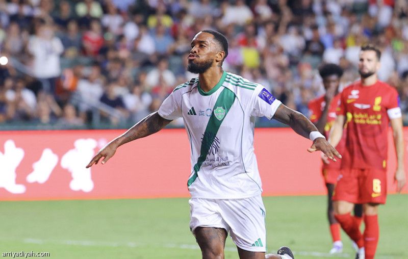 بالنتيجة الأكبر.. الأهلي إلى نهائي السوبر