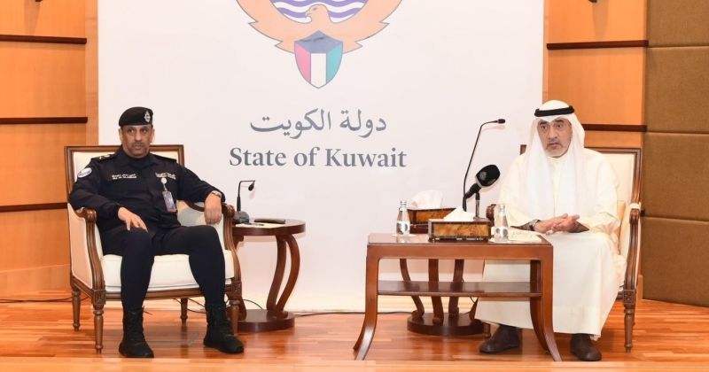 اليوسف خلال الاجتماع بحضور العدواني