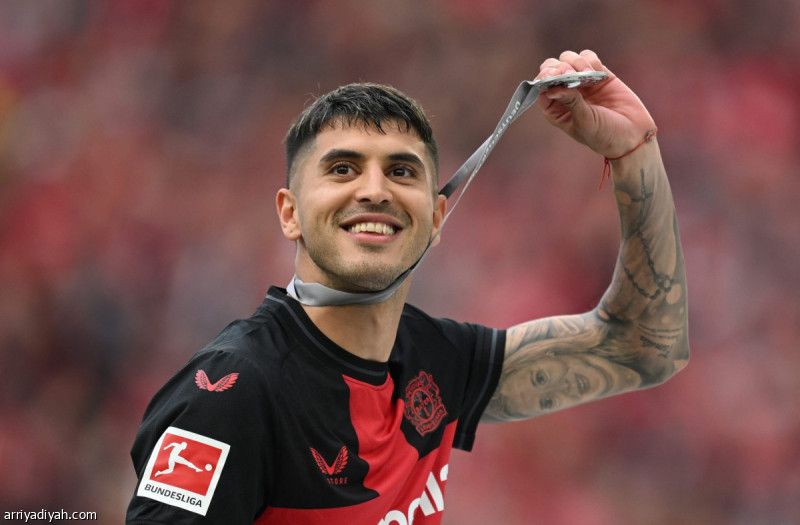 بالاسيوس.. ضمن خيارات النصر.. والأهلي يستفسر