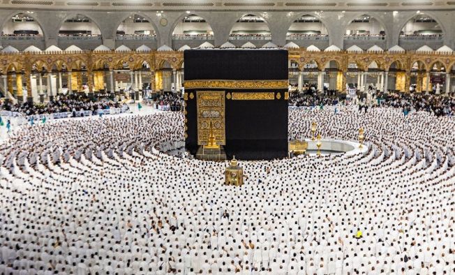 السعودية: إطلاق خدمة "نسك عمرة" لتمكين المعتمرين من خارج المملكة من التقديم المباشر دون وسيط