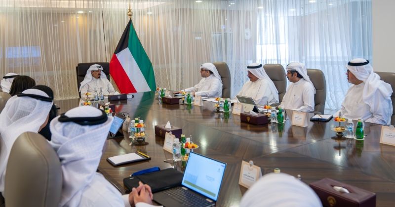 رئيس الوزراء: تسريع العمل للاستفادة من الإطارات المستعملة وتطوير آلية عقود النظافة الجديدة