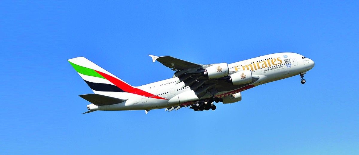 ماسك يستهدف وصول «ستارلينك» على «طيران الإمارات» و«فلاي دبي»