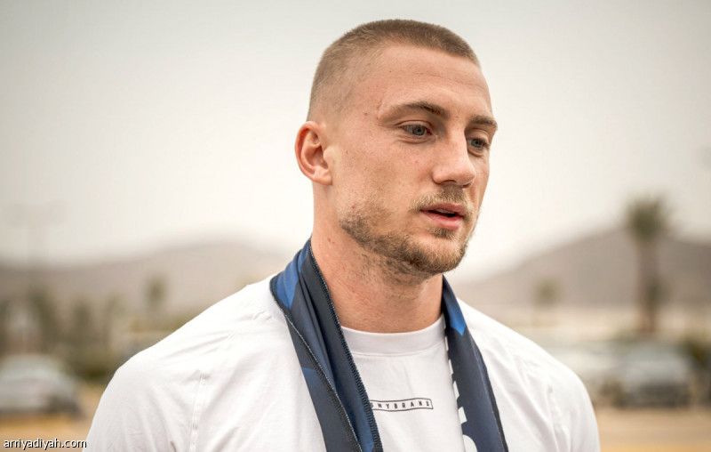 كرامر يلتحق بتدريبات الأخدود