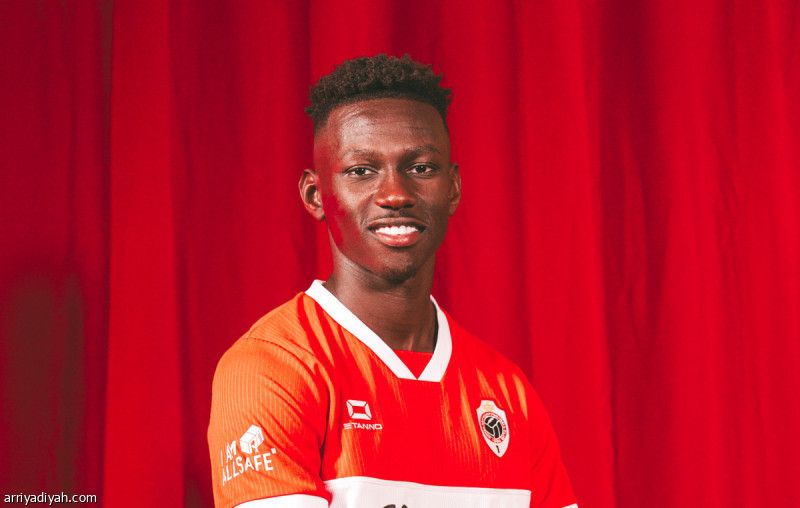 رسميا.. إعارة الصحفي موسما إلى أنتويرب