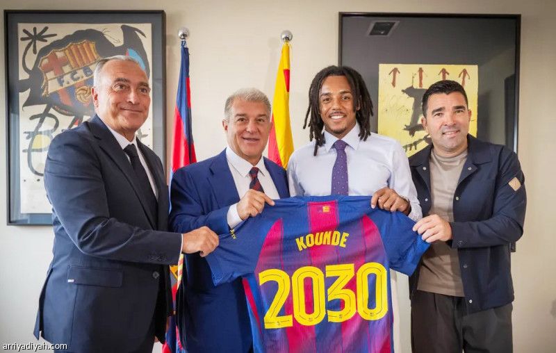 مدد عقد برشلونة.. كوندي يطارد رقم أبيدال