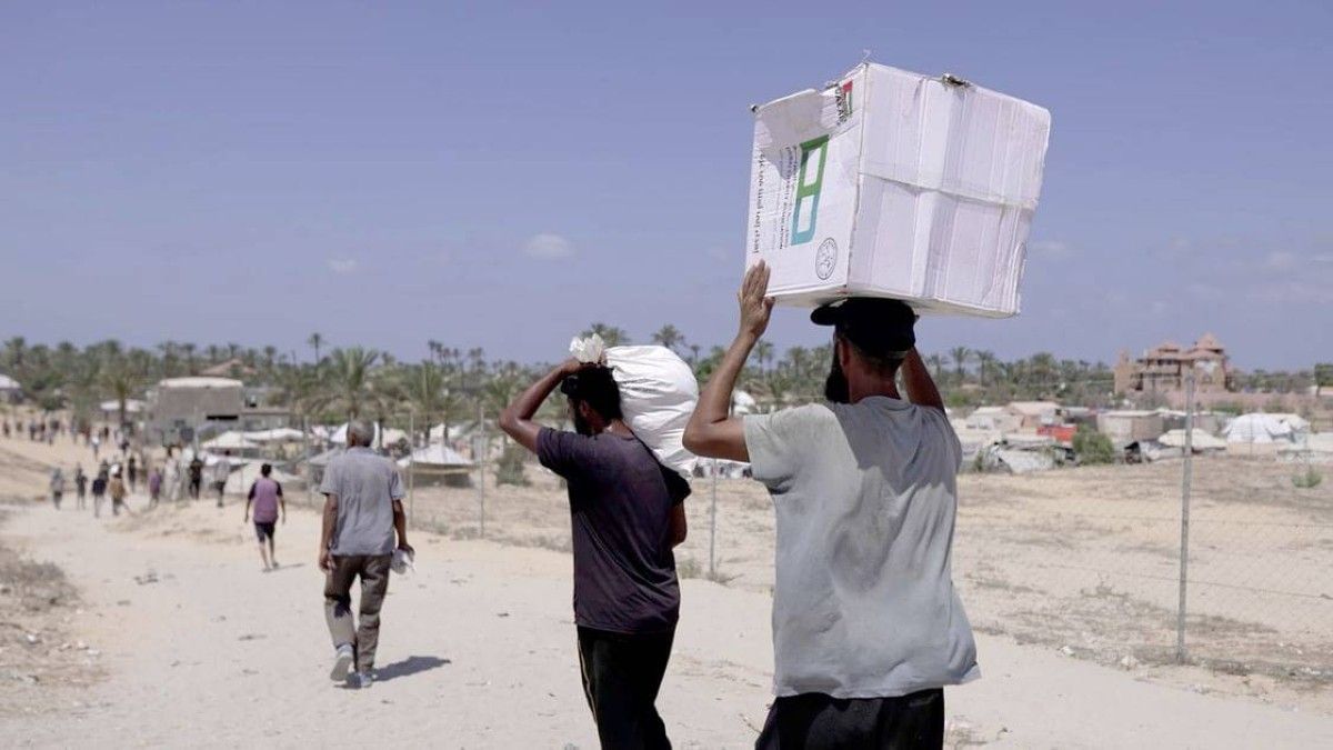 الإمارات تُنفذ الإنزال الجوي للمساعدات رقم 78 ضمن عملية "طيور الخير" لدعم غزة