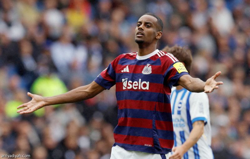 هاو يبعد إيزاك عن ليفربول