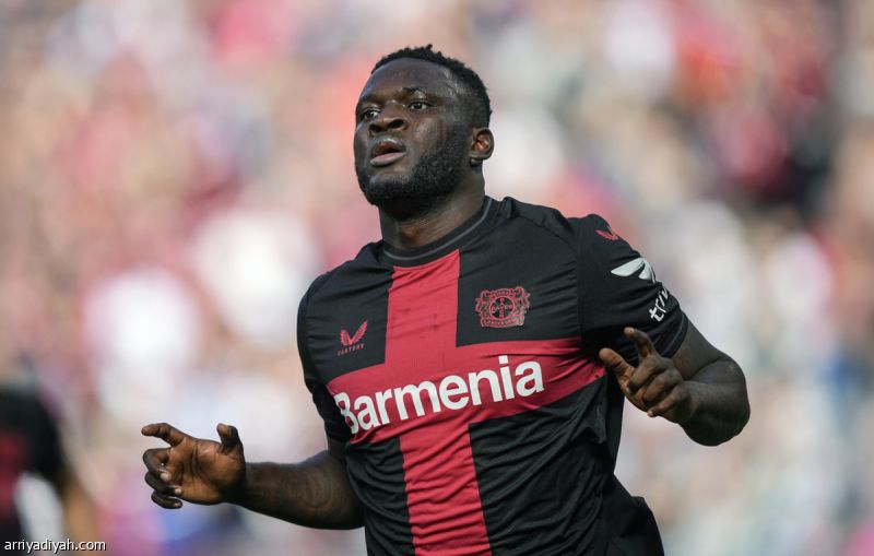 ميلان يفحص بونيفاس 4 مرات