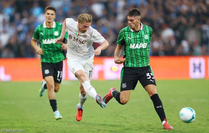 بثنائية.. نابولي يجتاز اختبار ساسولو