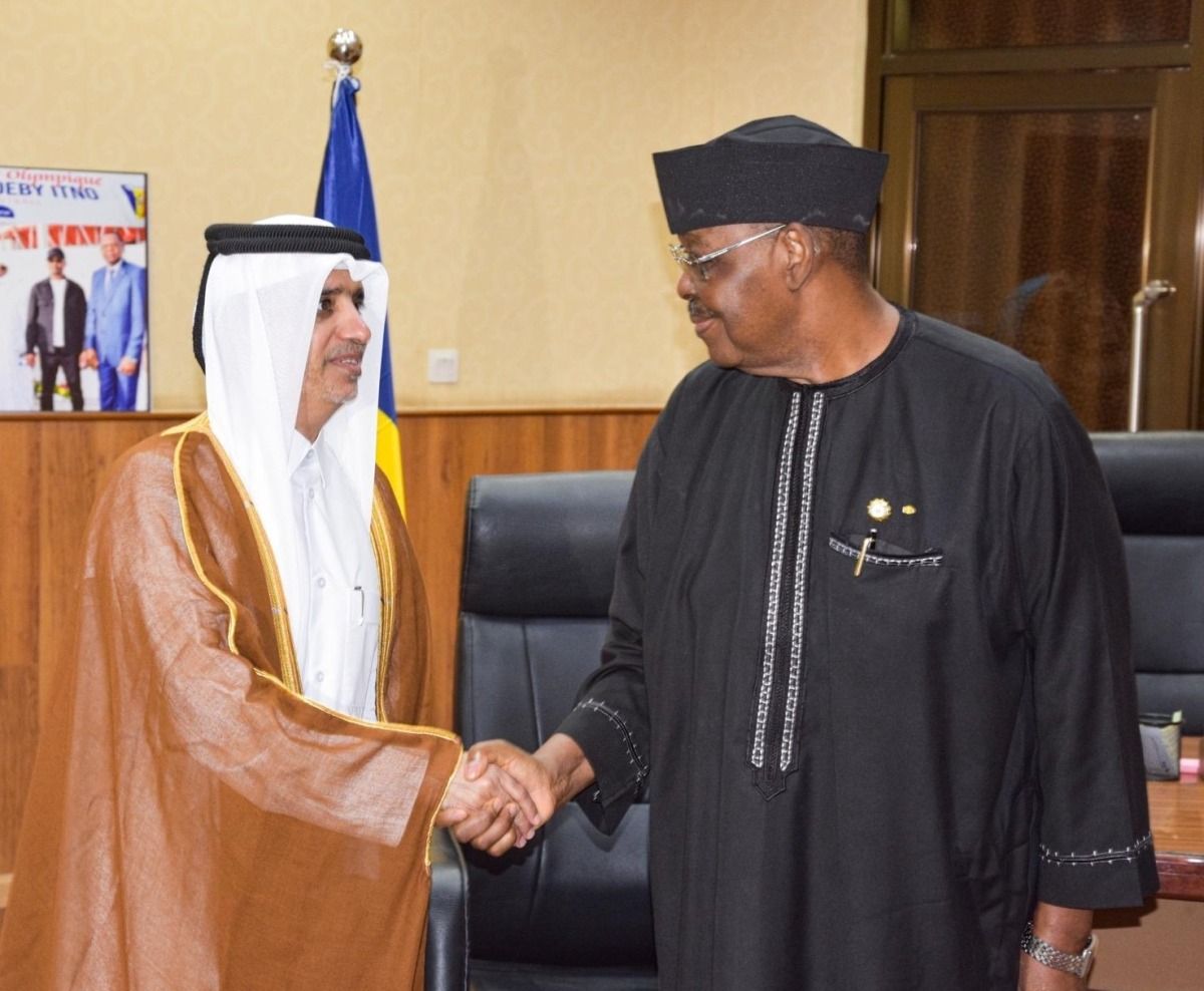 رئيس مجلس الشيوخ في تشاد يجتمع مع سفير دولة قطر