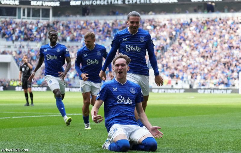 إيفرتون يدشن «هيل ديكنسون» بثنائية برايتون