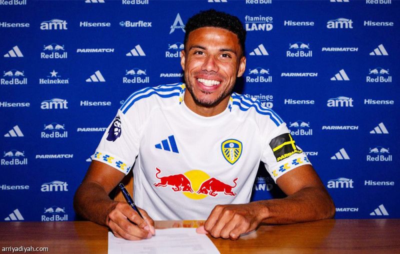 الصفقة العاشرة.. ليدز يضم نجم «الثعالب»