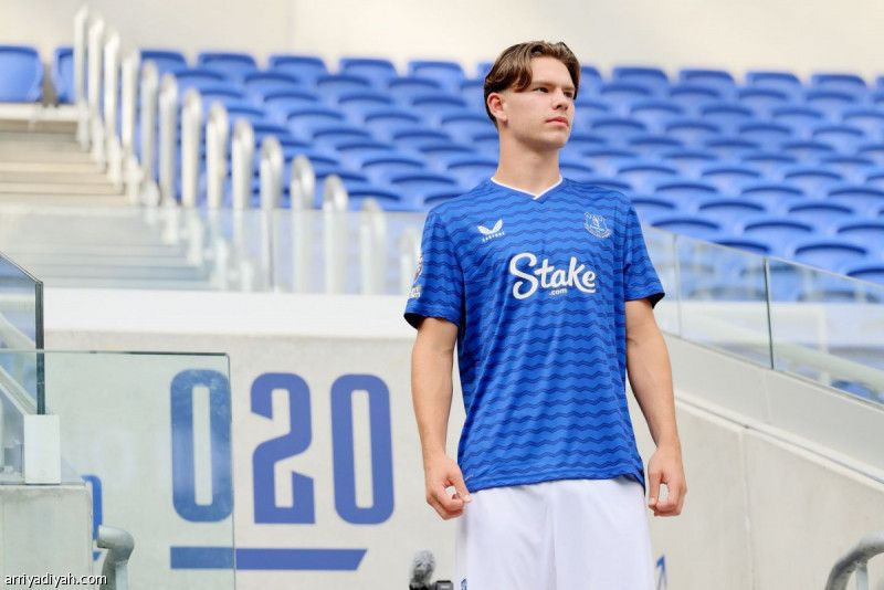 بـ 42 مليونا.. إيفرتون يحسم صفقة ديبلينج