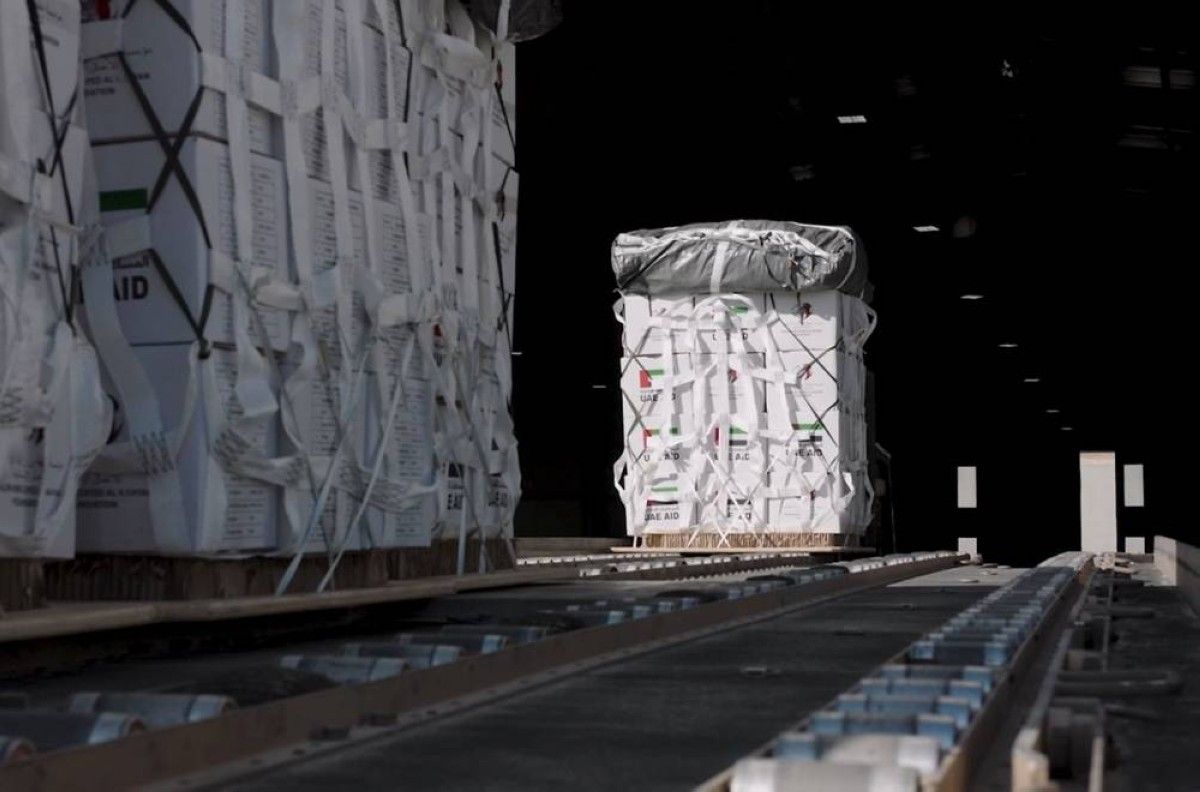 الإمارات تُنفذ الإنزال الجوي الـ81 للمساعدات الإنسانية ضمن عملية "طيور الخير" لدعم غزة