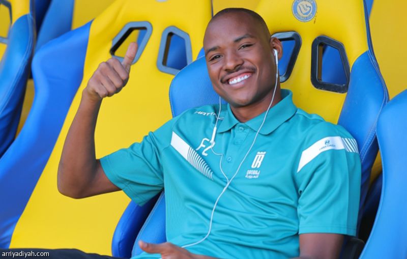 الزبيدي يوقع مع الفتح