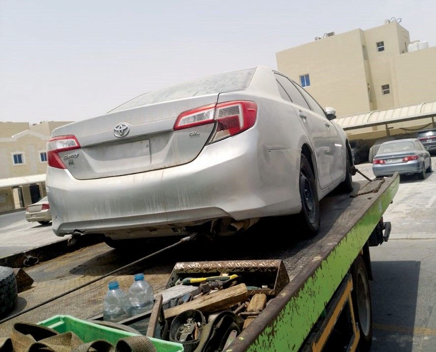 إزالة 44 مركبة مهملة في أم صلال