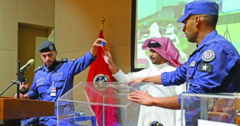 قرعة الإطفاء العلنية أسفرت عن اختيار 178 مرشحاً في دورة رقيب