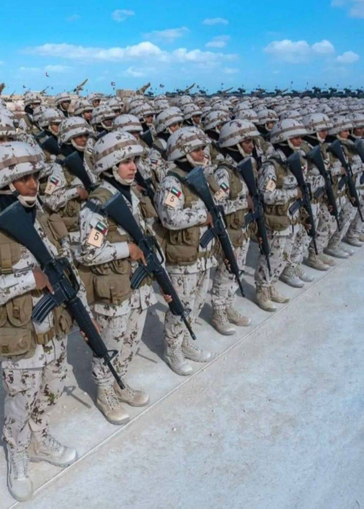 المرأة الإماراتية.. أدوار حيوية في القوات المسلحة وتعزيز المنظومة الدفاعية