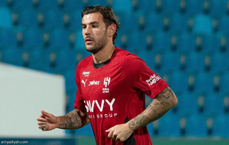 فينورد.. سبب حرمان الهلال من ثيو