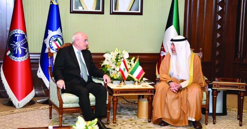 النائب الأول مستقبلاً وزير الدفاع اللبناني