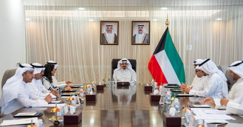 رئيس الوزراء يوجه بمتابعة تقييم أثر المشاريع التنموية المستقبلية على المستويات الاقتصادية والبيئية في البلاد