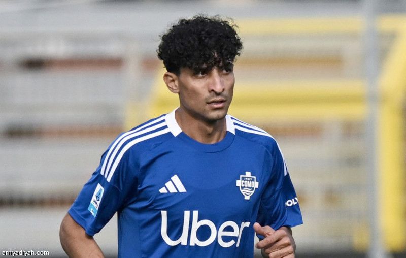 النجمة يتفق مع جناح كومو