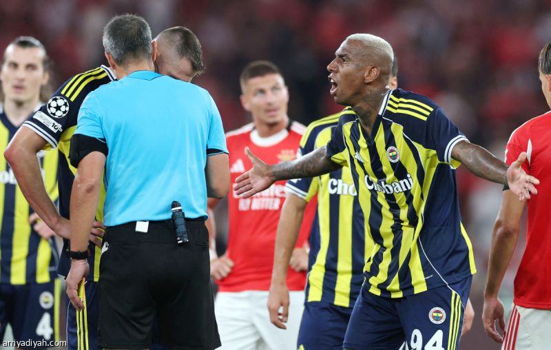 تاليسكا يطرد في ليلة سقوط فنربخشة