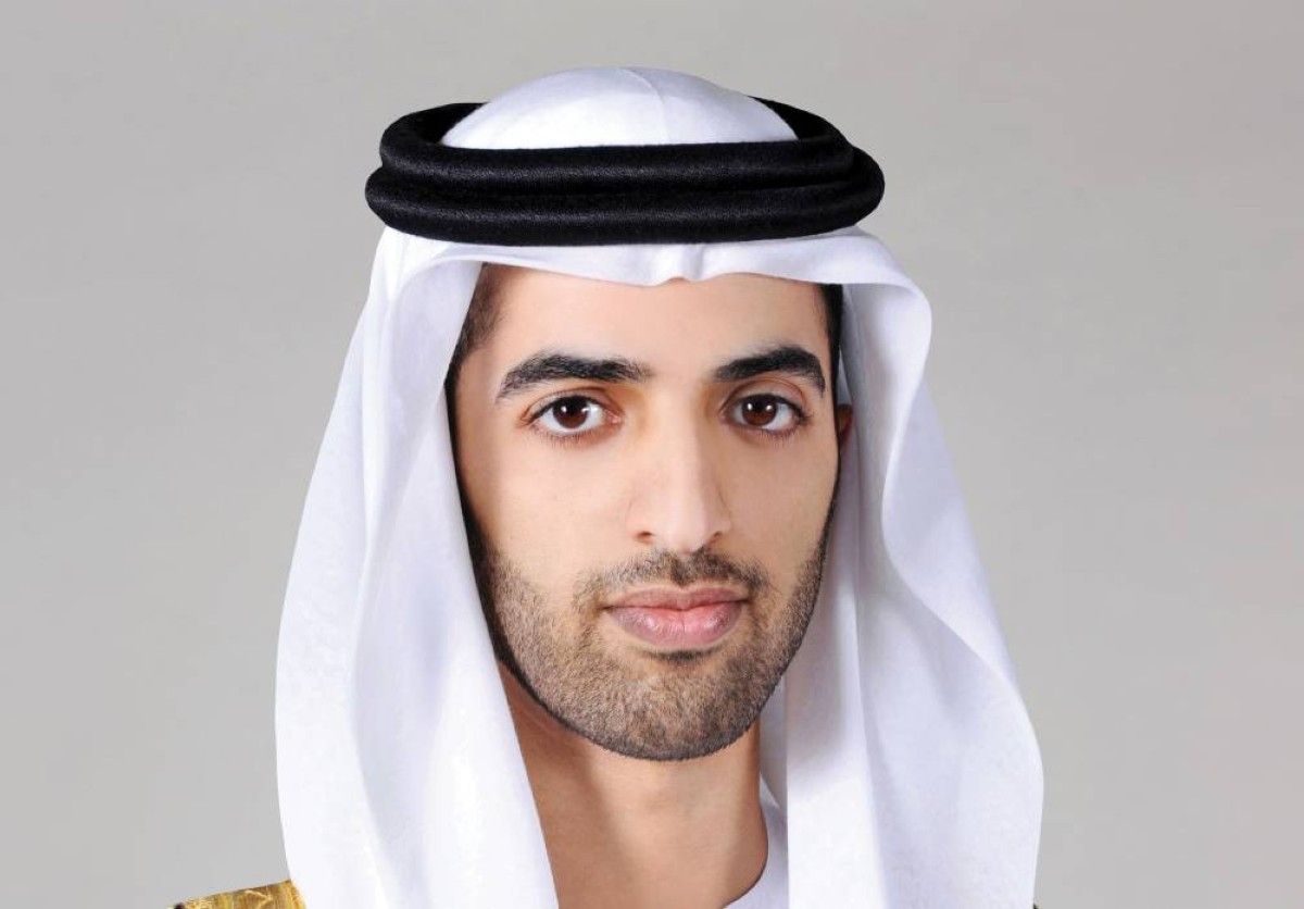 محمد بن سعود: المرأة الإماراتية نموذج متفرد في العطاء والريادة