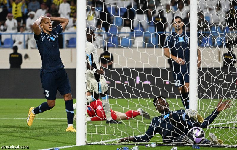 الأول في روشن.. هدف عكسي ثالث بتوقيع الربيعي