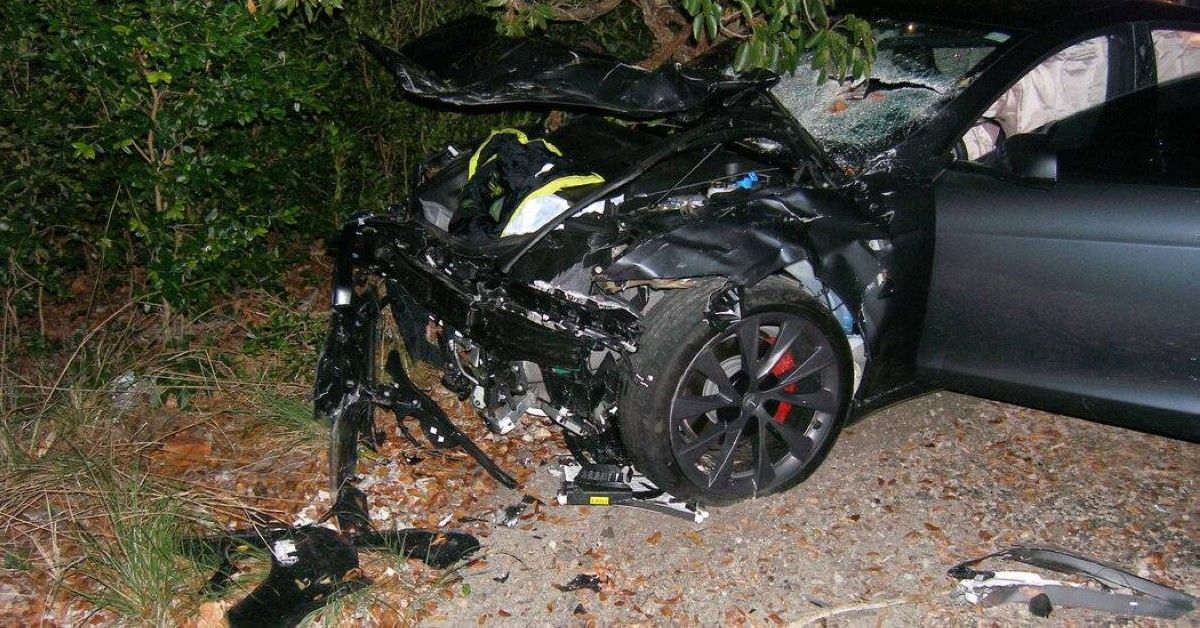 242 مليون دولار أمام القضاء.. تسلا تستأنف حكم الحادث المميت بفلوريدا