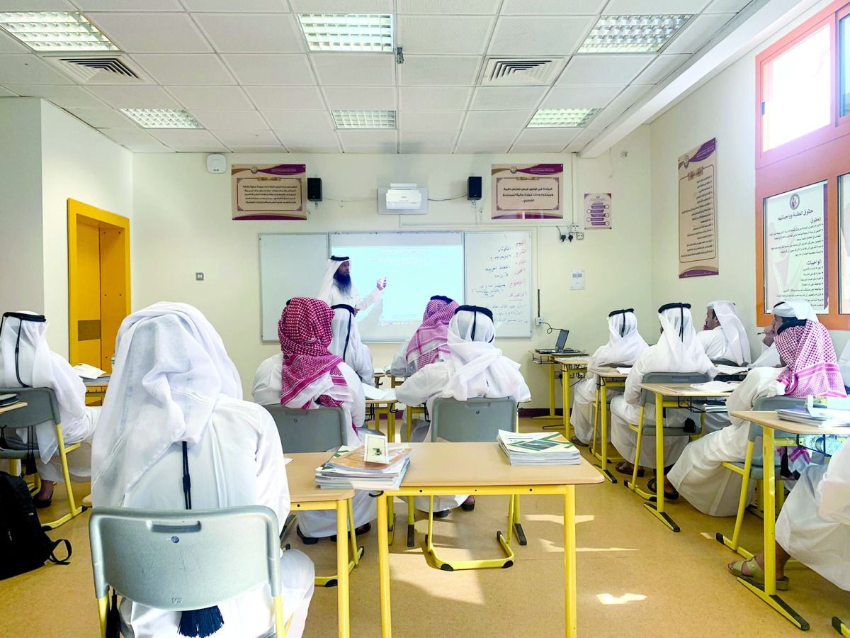 تعيين 1124 معلما لسد الشواغر بالمدارس الحكومية