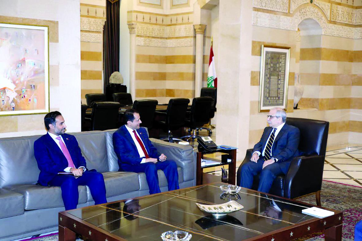 رئيس الوزراء اللبناني يجتمع مع سفيرنا