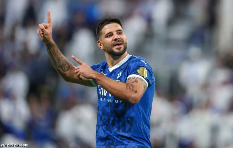 ميتروفيتش يغادر إلى صربيا بالتقرير الطبي